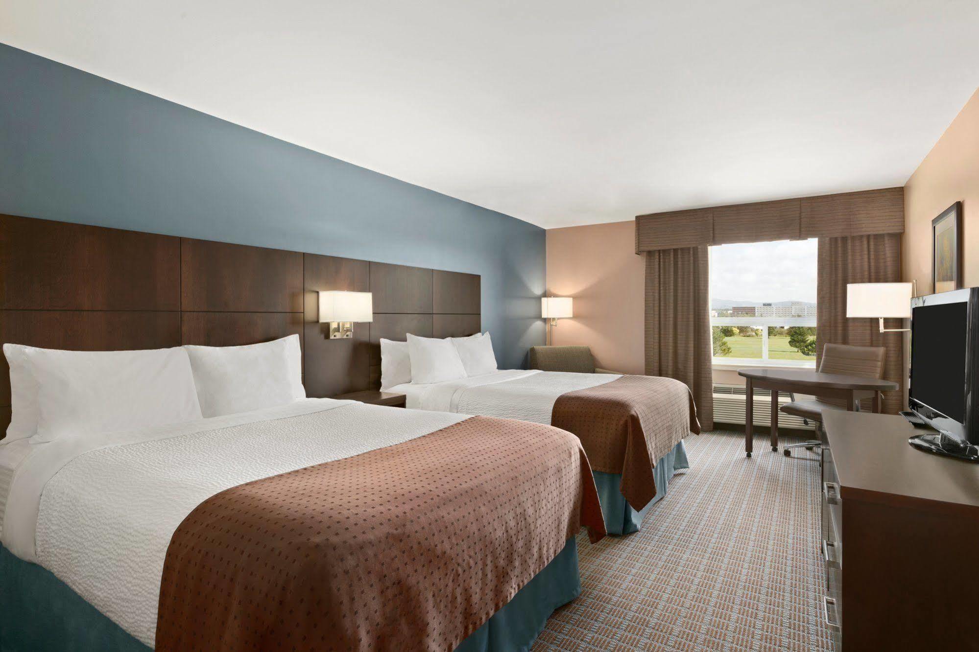 Days Inn By Wyndham Stephenville Eksteriør billede